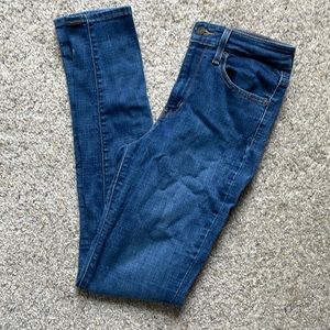 721 High Rise Skinny Jeans by Levi